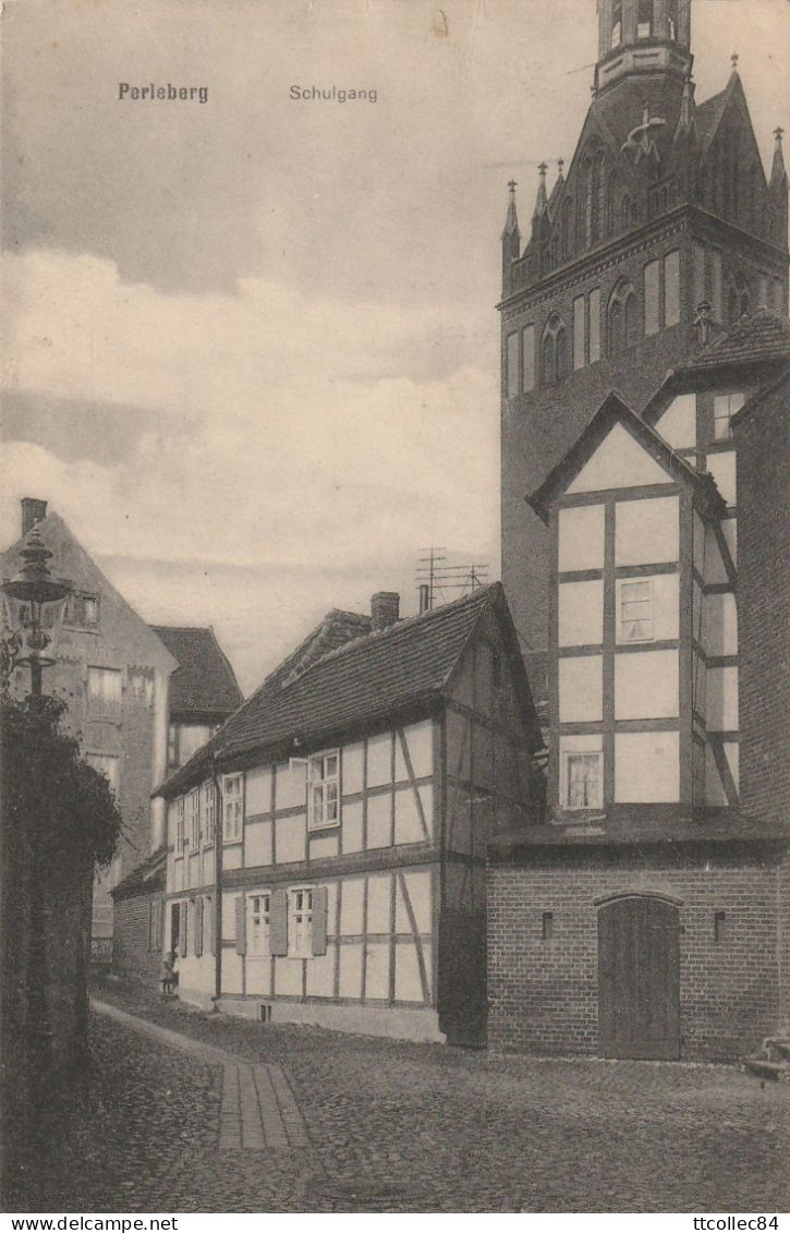 CPA-GERMANY-PERLEBERG-Schulgang
