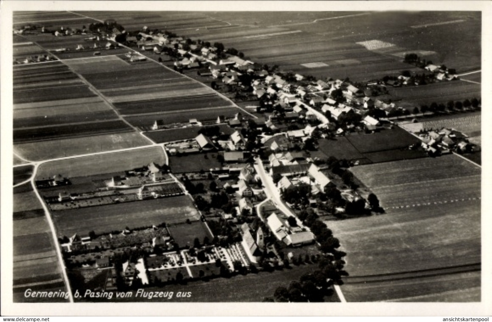 CPA Germering bei München, Luftaufnahme von Germering, Pasing, Felder, Häuser, Straßen