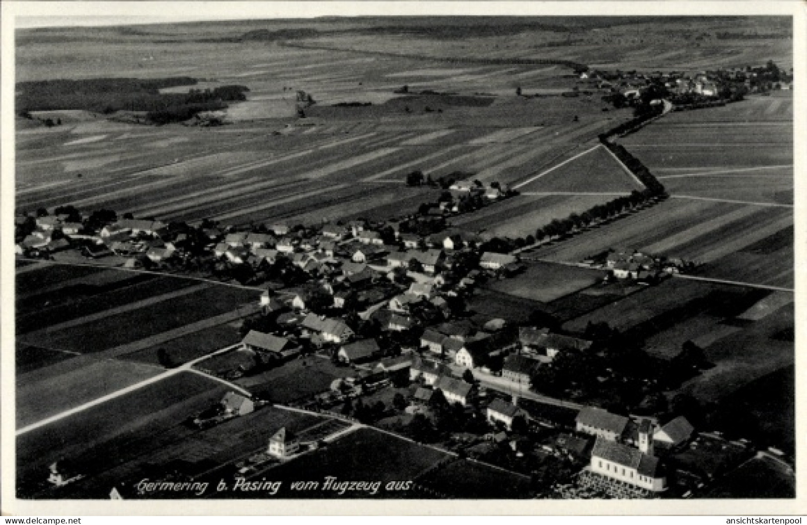 CPA Germering bei München, Luftaufnahme von Pasing, Felder, Häuser