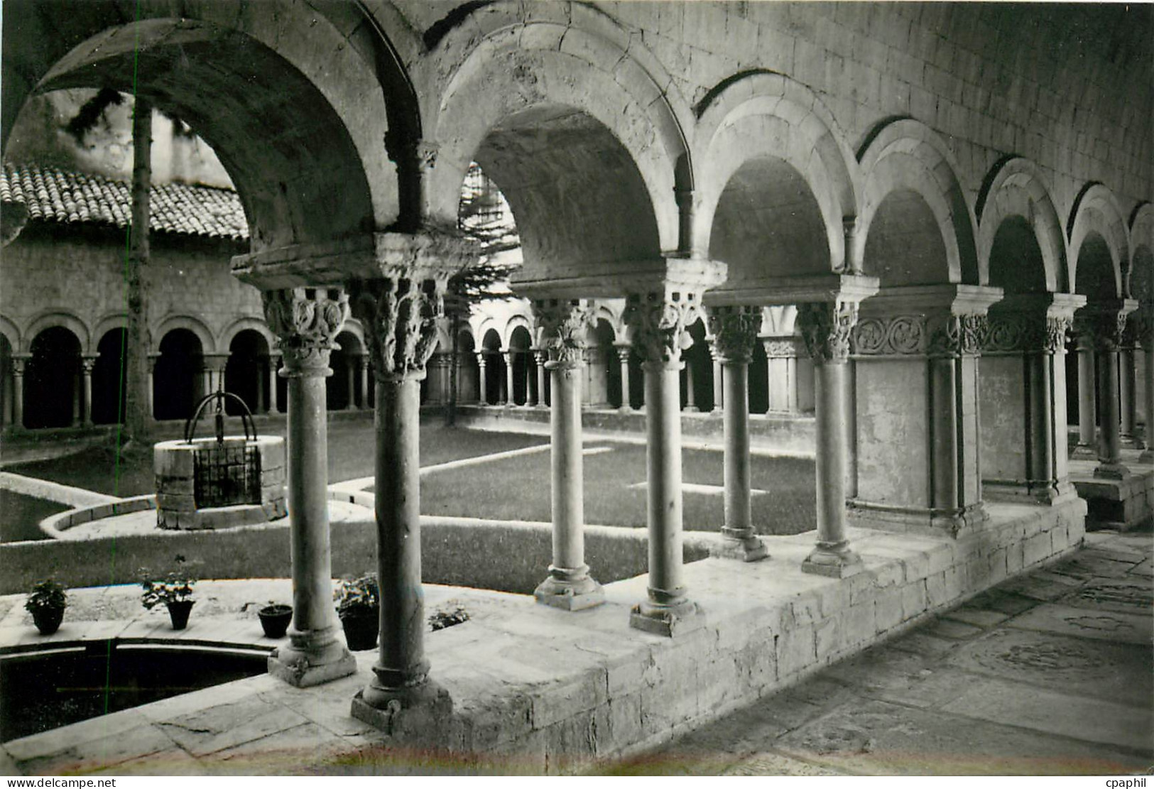 CPA Gerona Cloitre roman de la Cathedrale