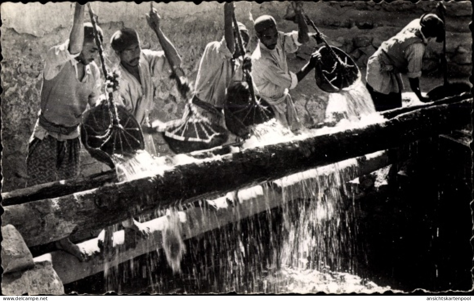 CPA Ghadames Libyen, Männer an einem Ziehbrunnen