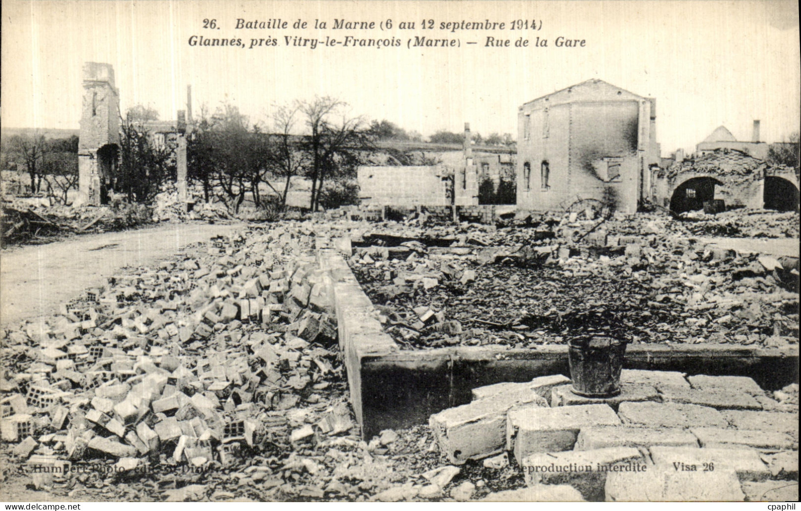 CPA Giannes Pres Vitry le Francois Rue de La Gare Militaria