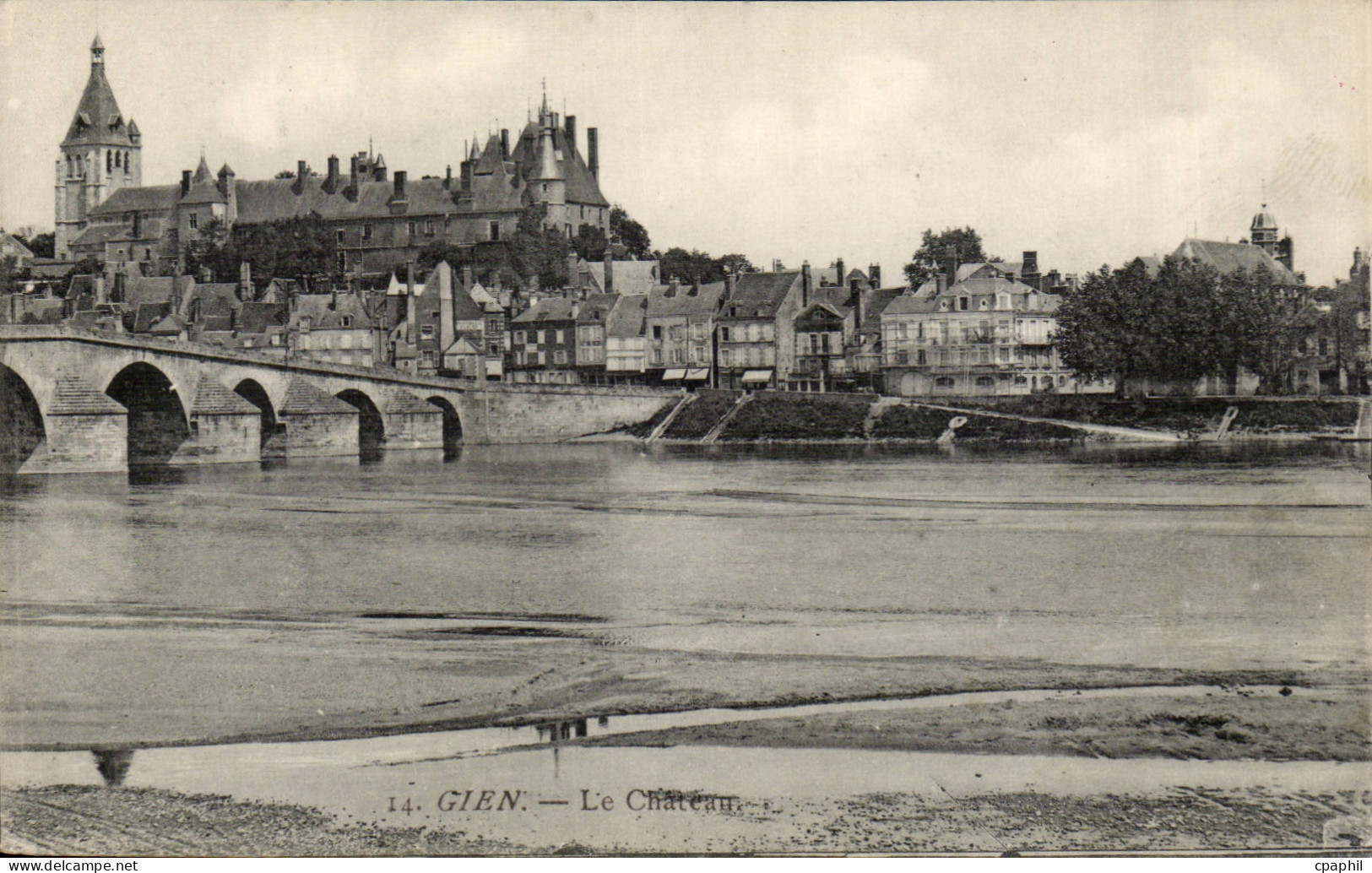 CPA Gien Le chateau