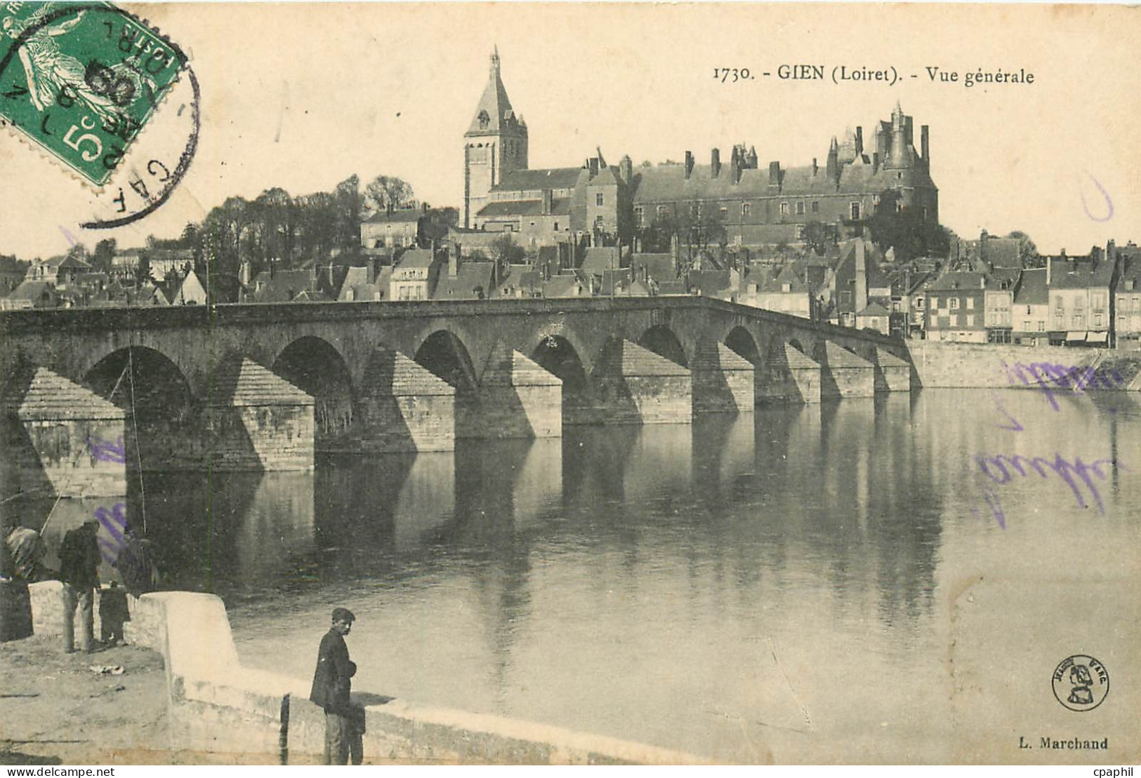 CPA Gien Loire Vue generale