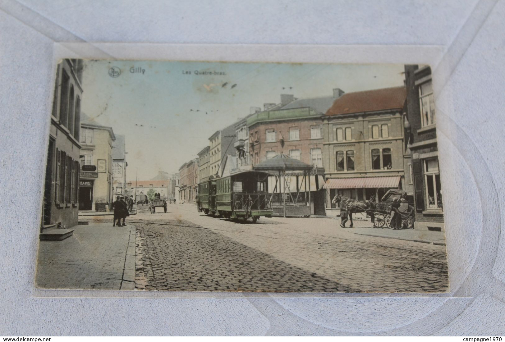 CPA - GILLY ( CHARLEROI ) - LES QUATRE BRAS ( VOIR TRAM TRAMWAY ATTELAGE KIOSQUE ) - 1908