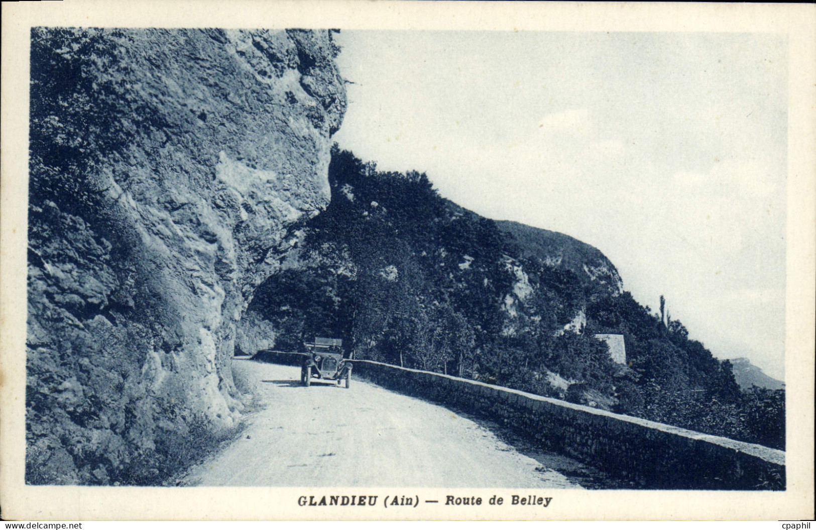 CPA Glandieu Ain Route de Belley