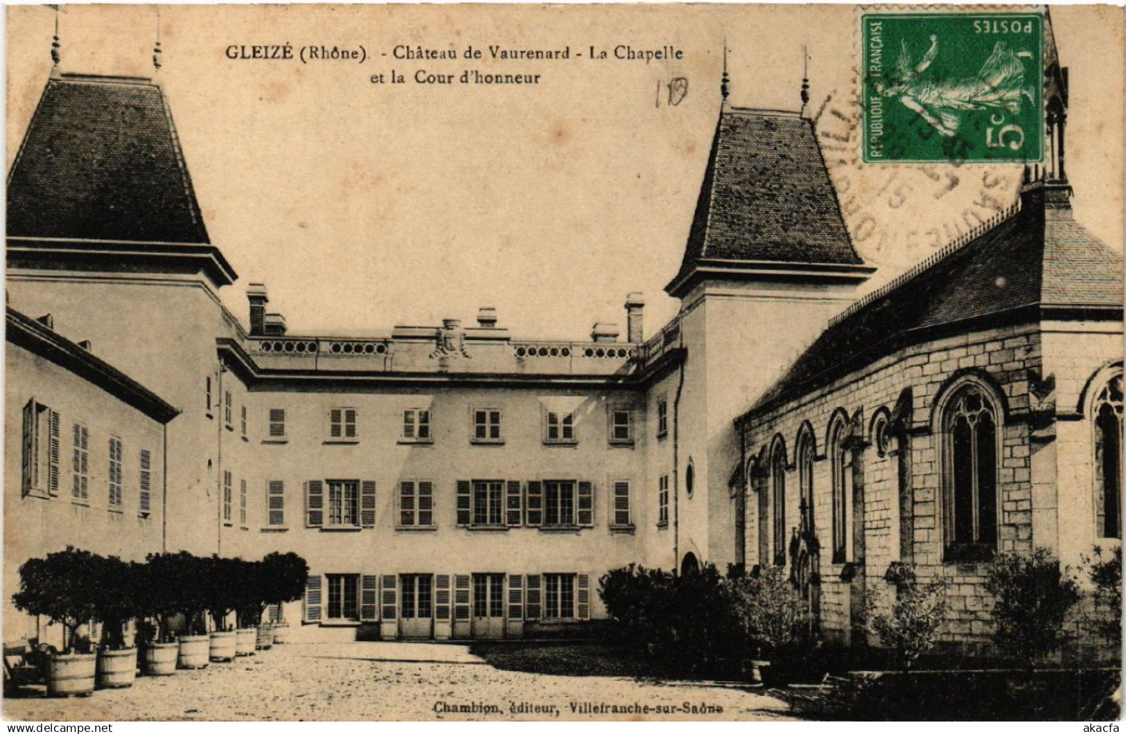 CPA GLEIZE Chateau de VAURENARD La Chapelle et le Cour d'Honneur (461920)