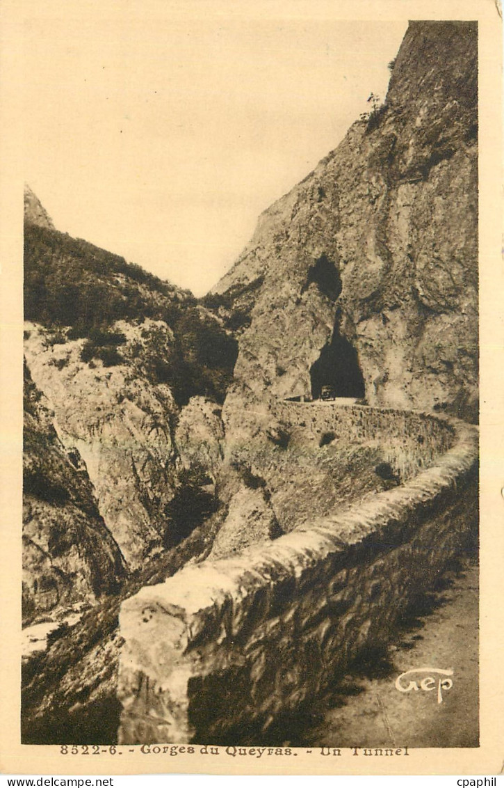 CPA Gorges du Queyras Un Tunnel