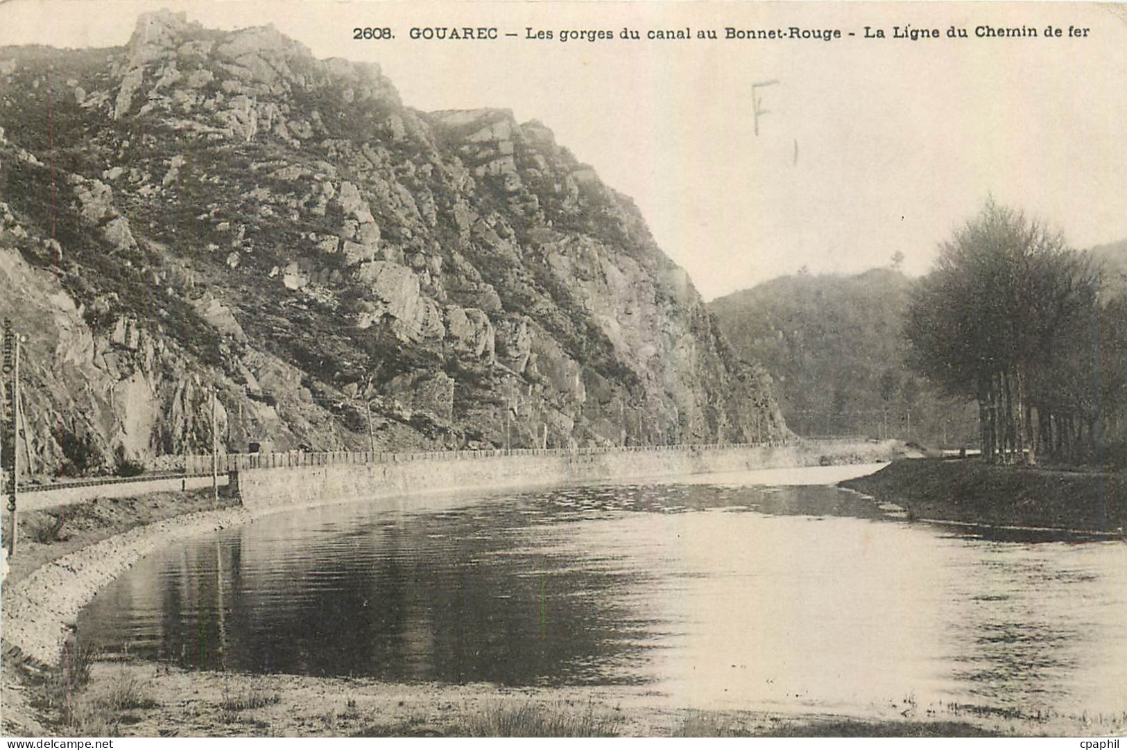 CPA Gouarec Les gorges du canal au Bonnet Rouge