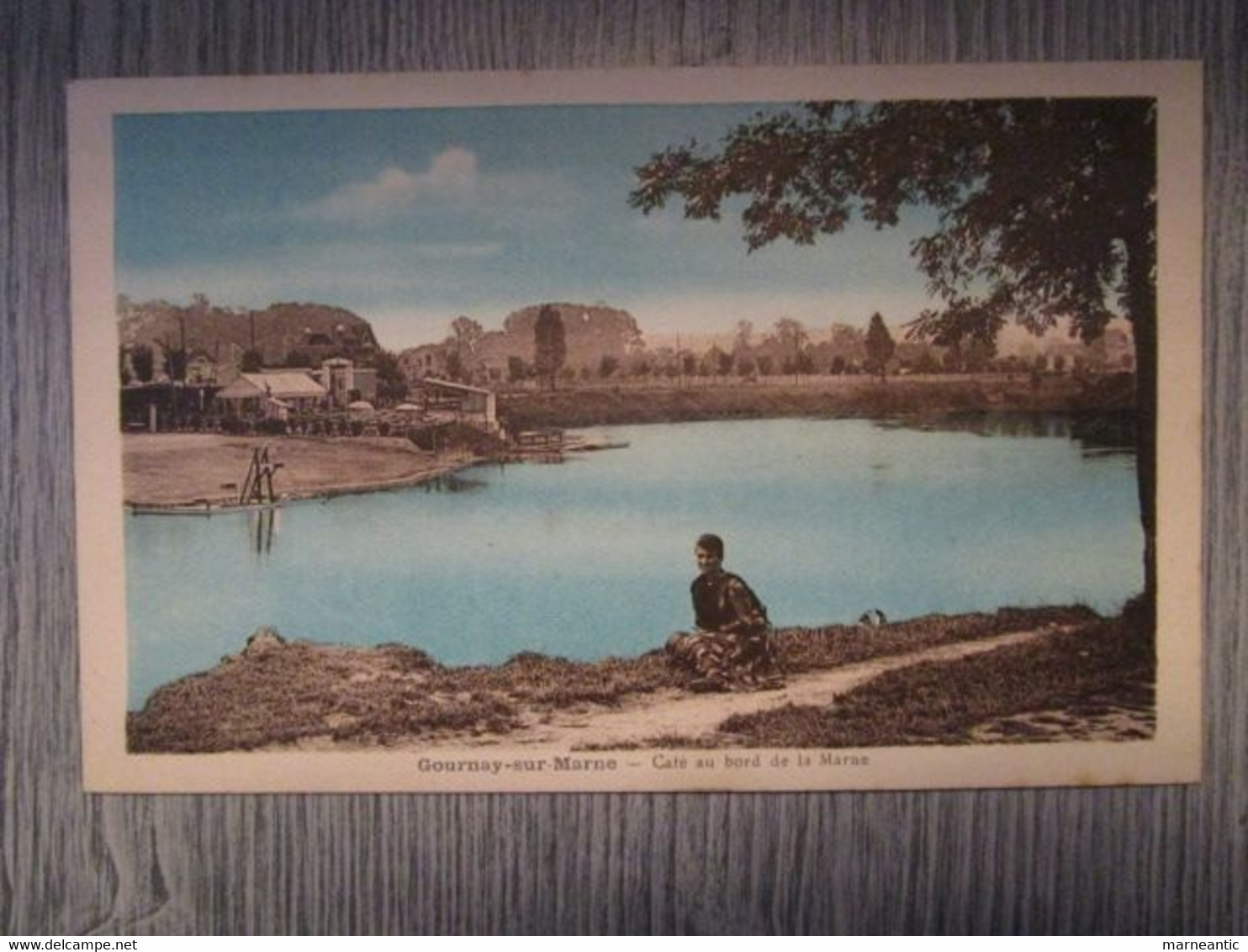 cpa Gournay sur marne(93)café au bord de la marne