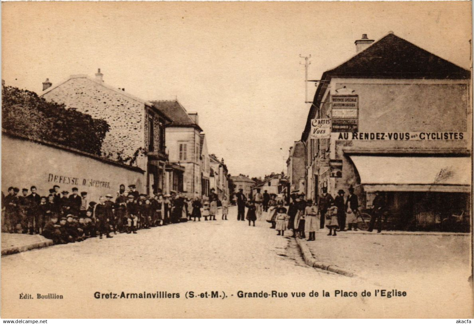 CPA GRETZ-ARMAINVILLIERS - Grande-Rue vue de la Place de (249836)