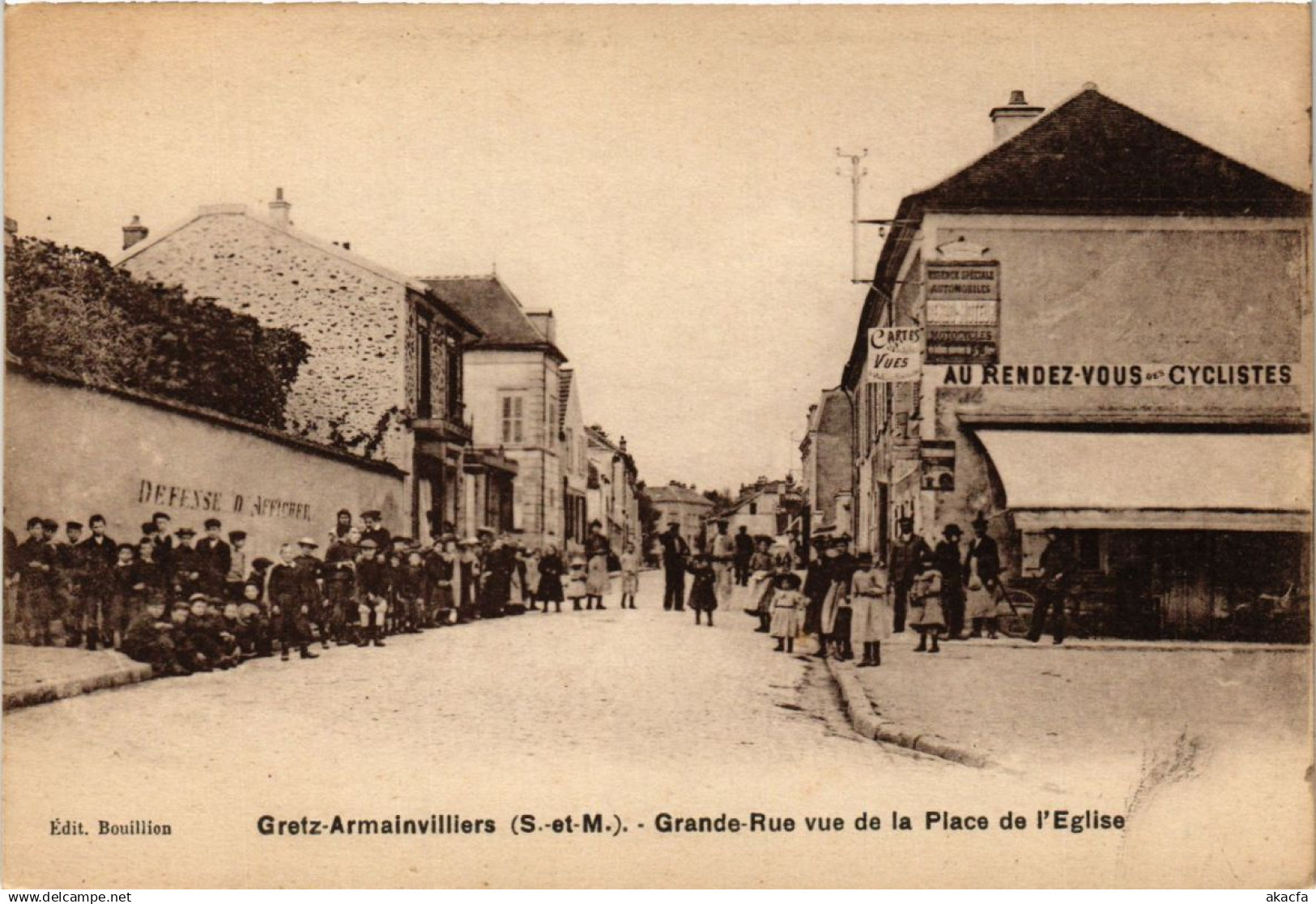 CPA GRETZ-ARMAINVILLIERS - Grande-Rue vue de la Place de (249848)