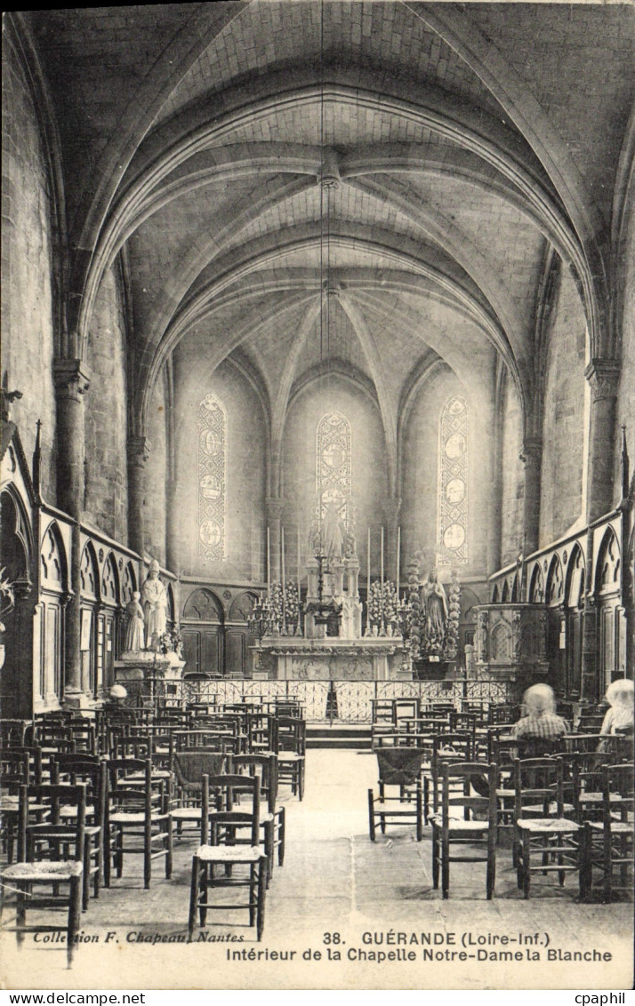 CPA Guerande Interieur De La Chapelle Notre Dame La Blanche
