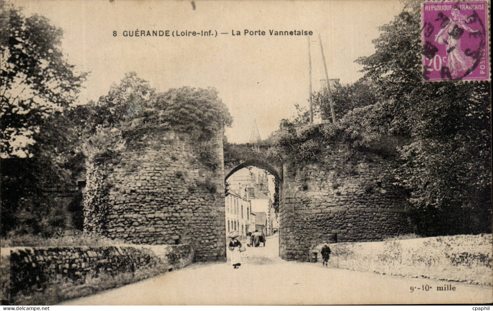 CPA Guerande La porte Vannetaise