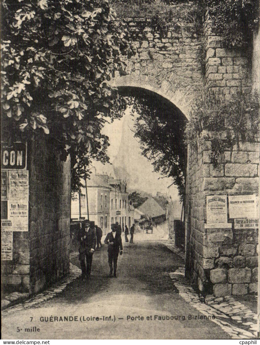 CPA Guerande Porte et faubourg Bizienne