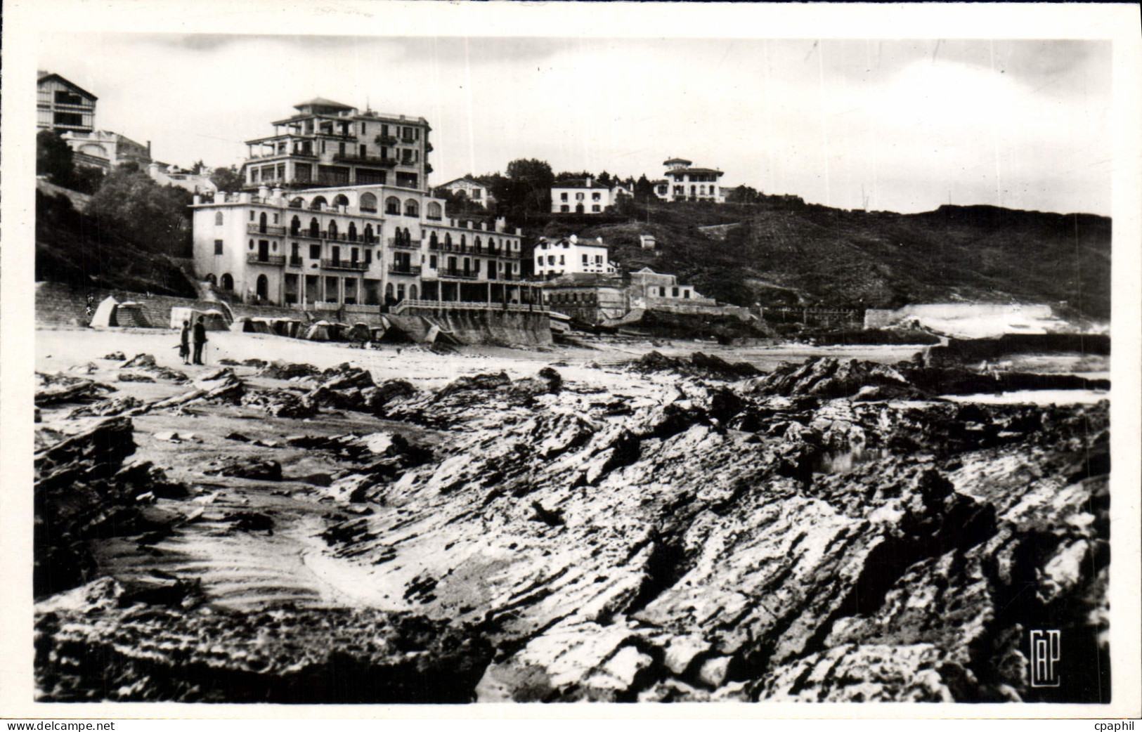 CPA Guethary Grands Hotels vue de la Plage