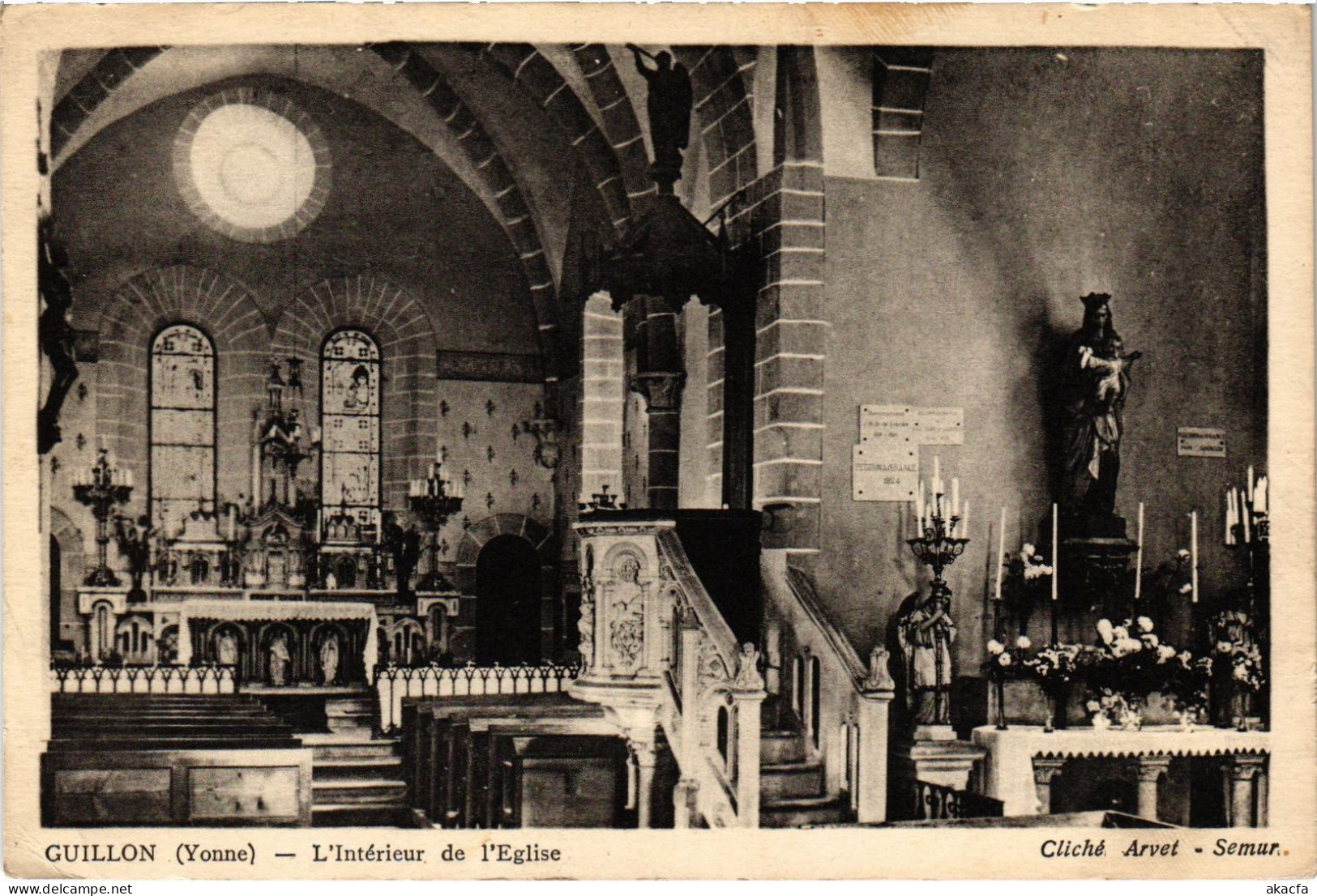 CPA Guillon interieur de l'eglise (1478990)