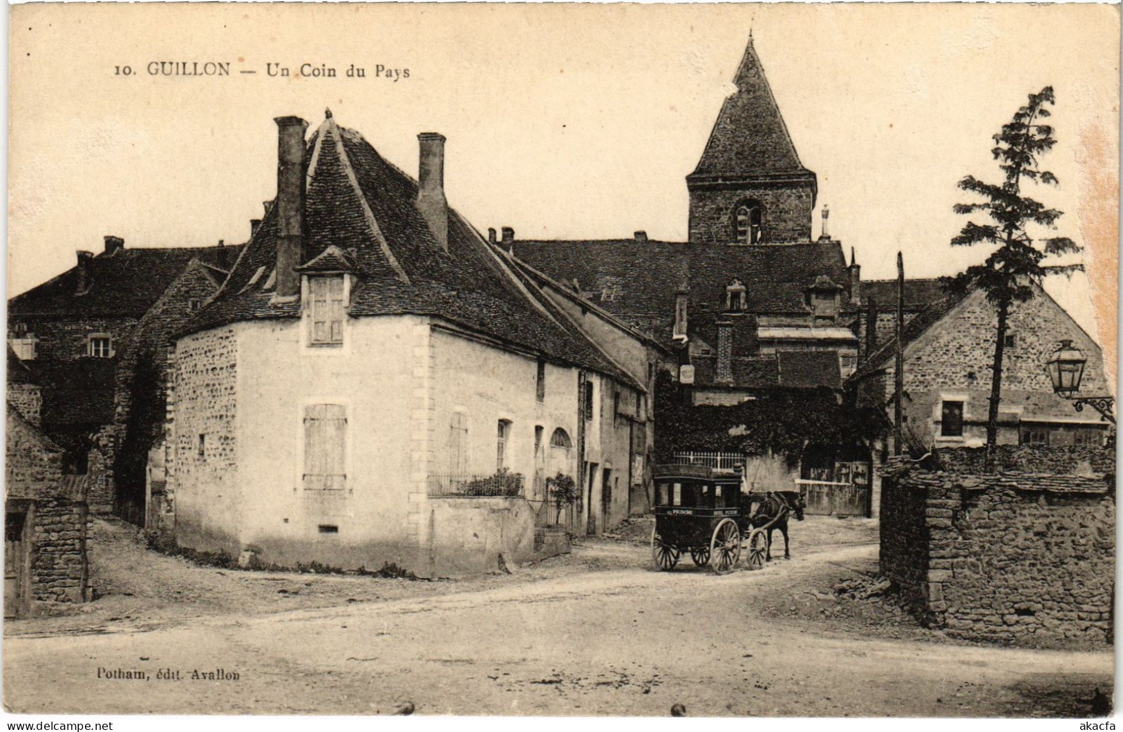 CPA Guillon un coin du pays (1478985)