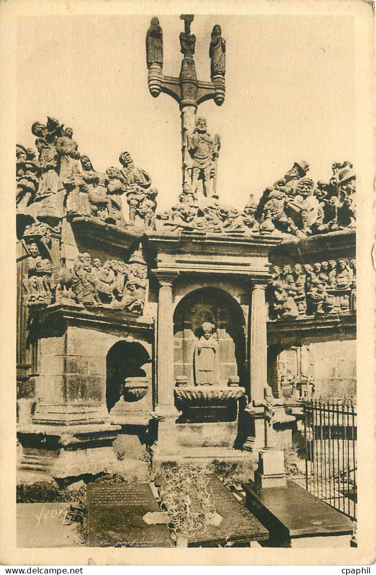 CPA Guimiliau (Finistere) le Calvaire (1581 1588) Bretagne la Douce France