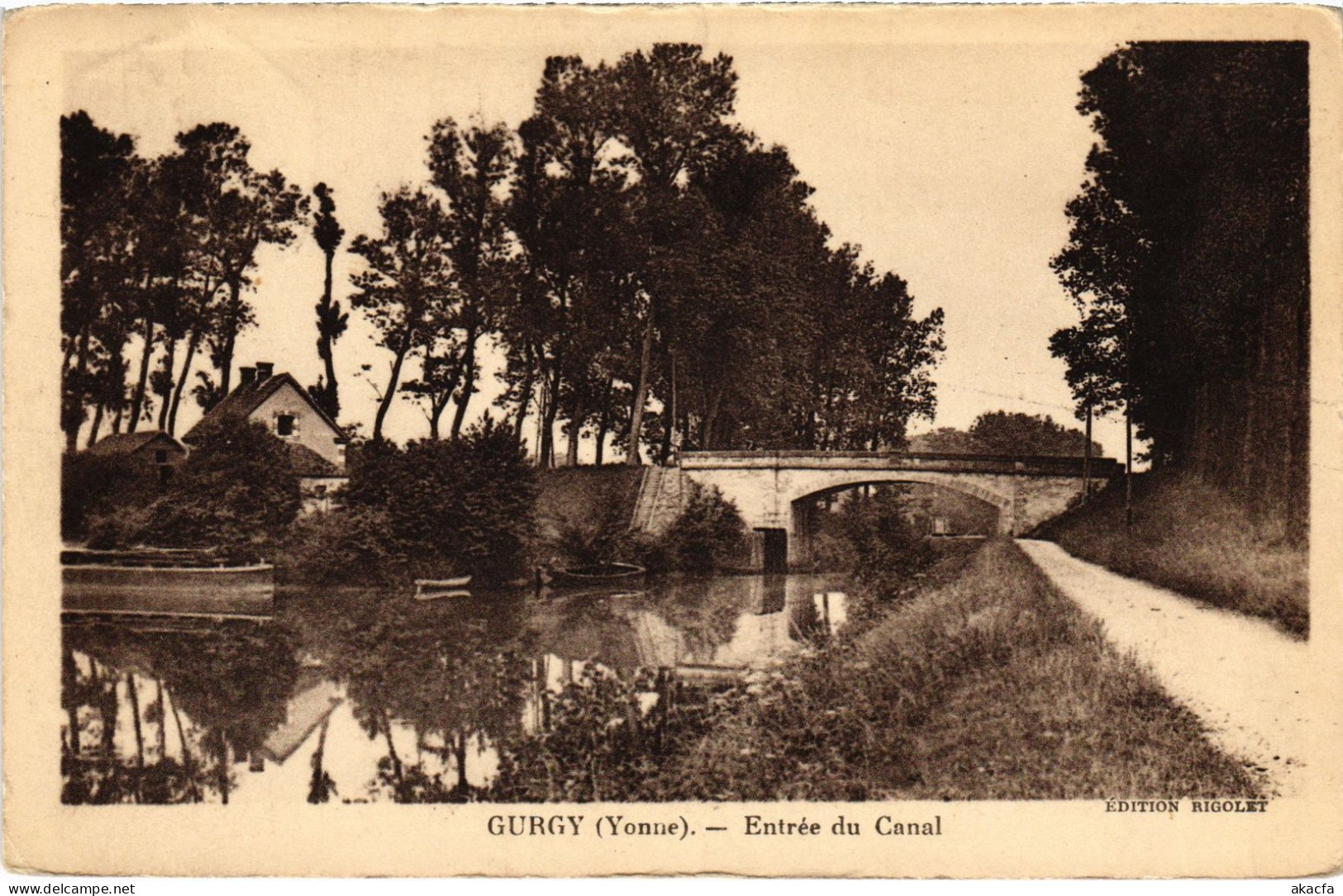 CPA Gurgy entree du Canal (1478968)