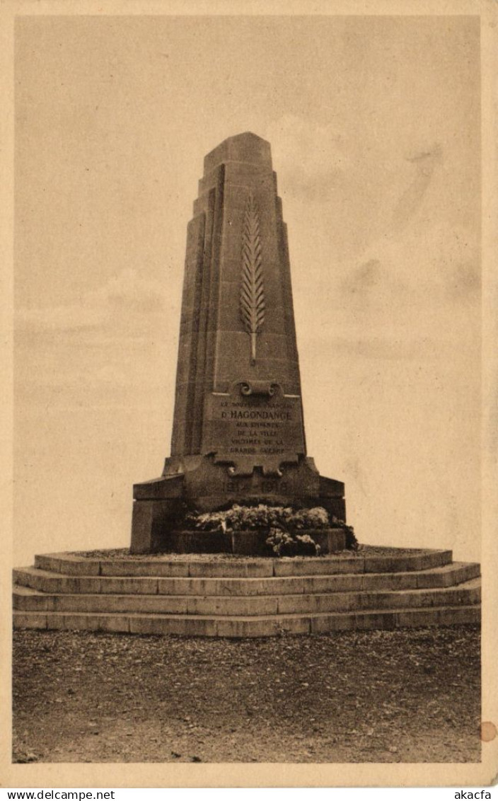 CPA HAGONDANGE - Monument aux Morts (170059)