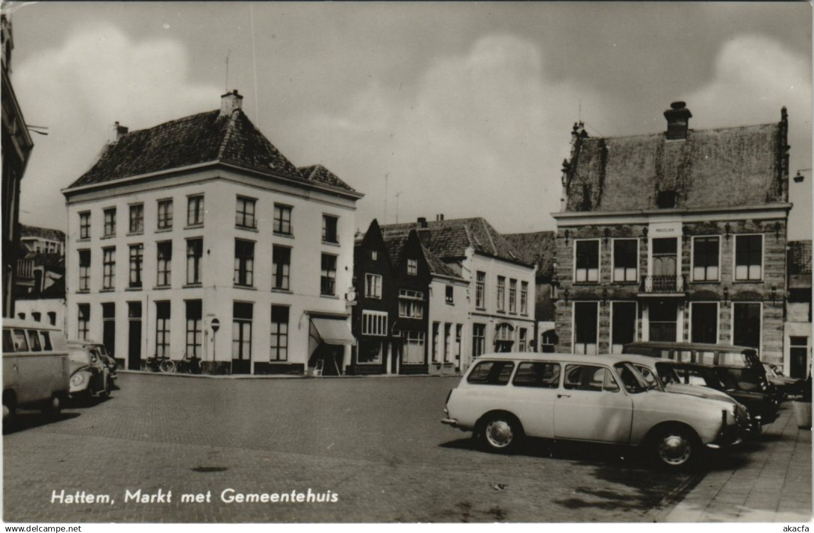 CPA HATTEM Markt met Gemeentehuis NETHERLANDS (713423)