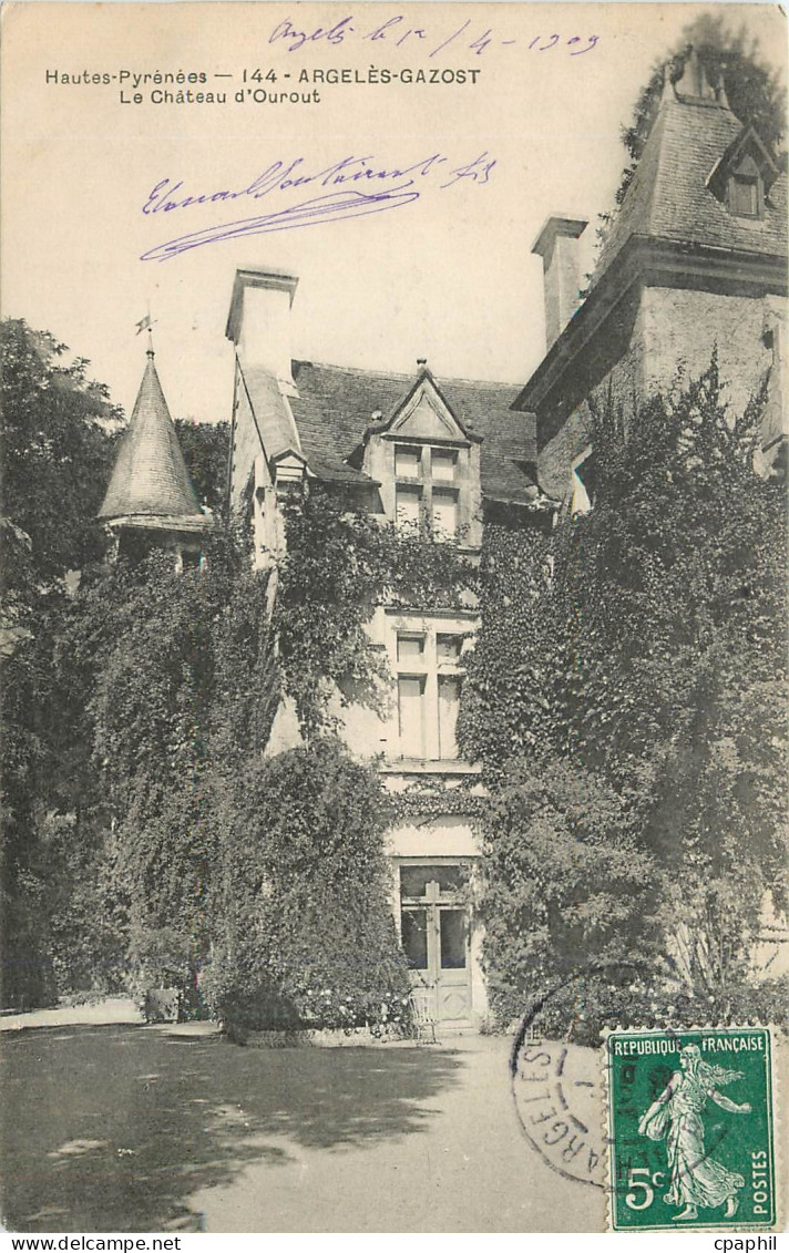 CPA Hautes Pyrenees Argeles Gazost Le Chateau d'Ourout
