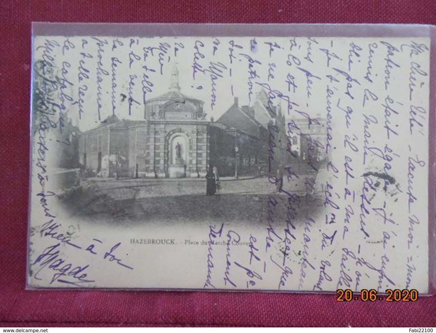 CPA - Hazebrouck - Place du Marché Couvert