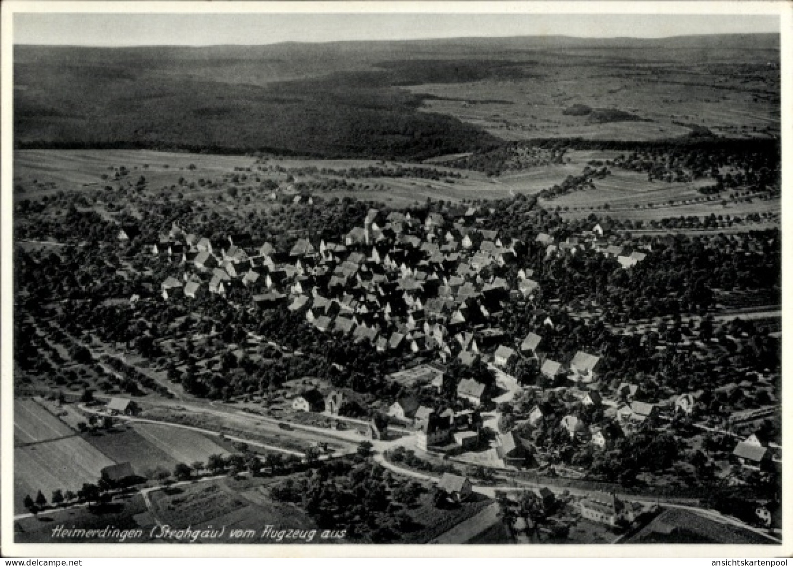 CPA Heimerdingen Ditzingen in Württemberg, Luftaufnahme von viele Dächer, ländliche Umgebung
