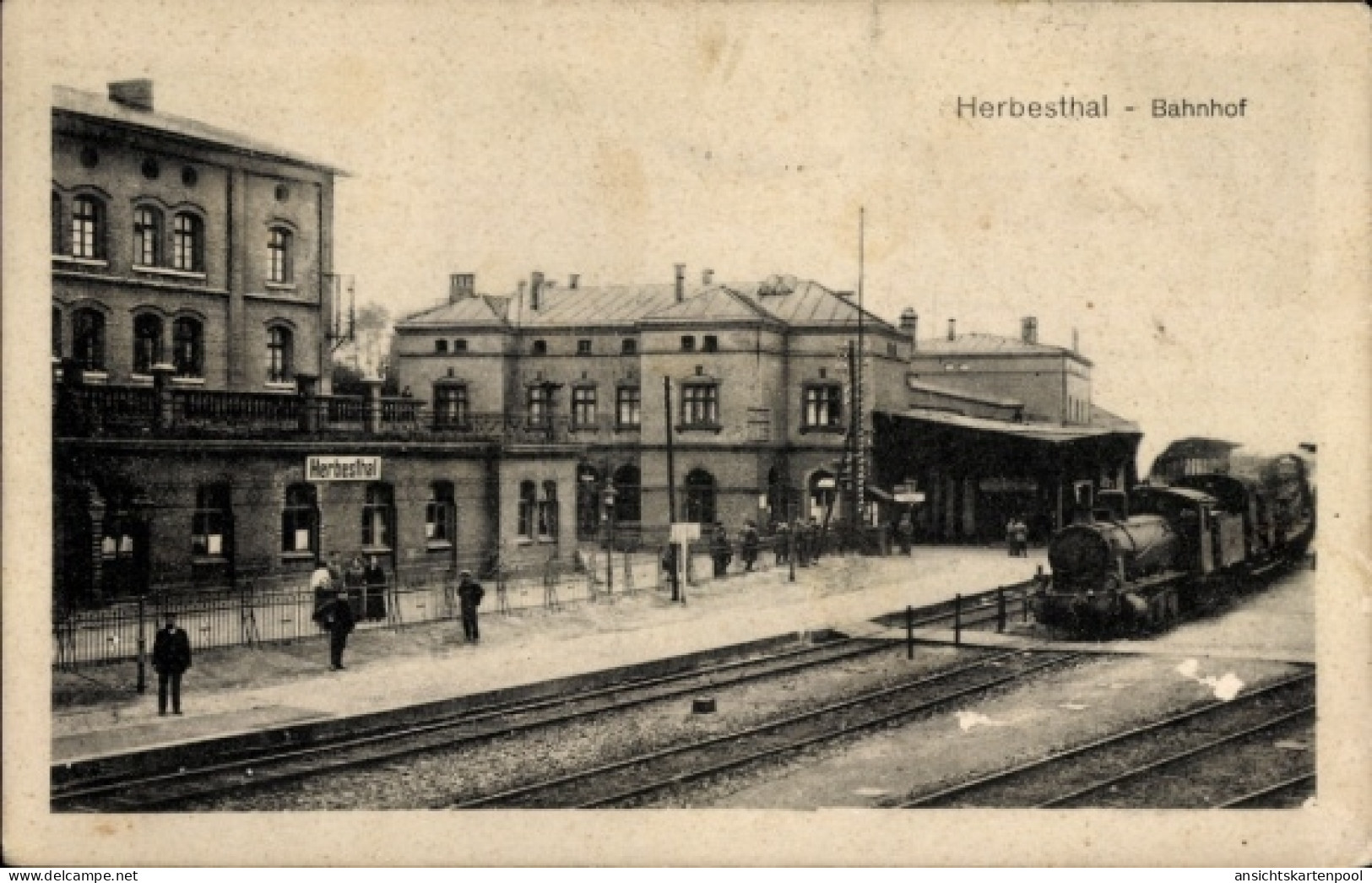 CPA Herbesthal Lontzen Wallonien Lüttich, Bahnhof, Gleisseite, Dampflok