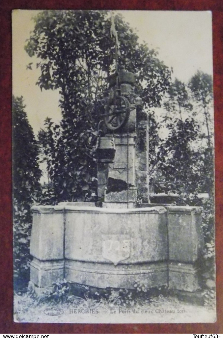 Cpa Herchies : le puits du vieux château-fort