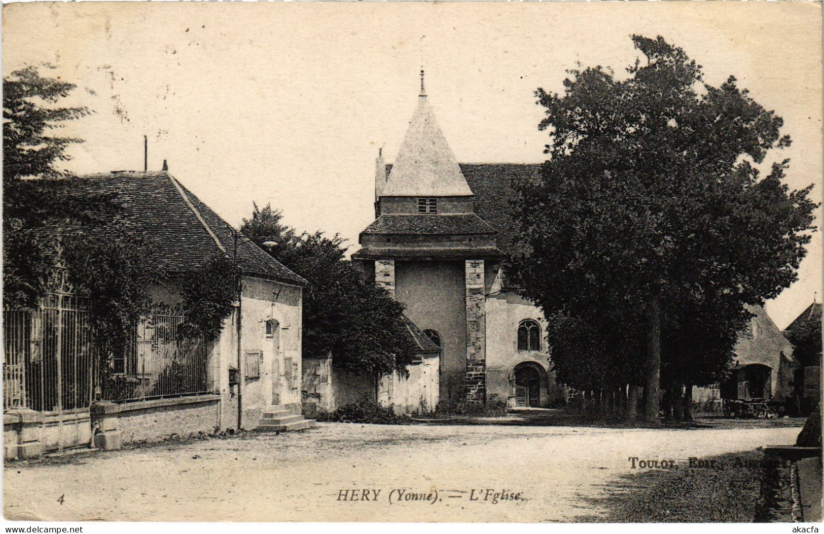 CPA Hery eglise (1478943)