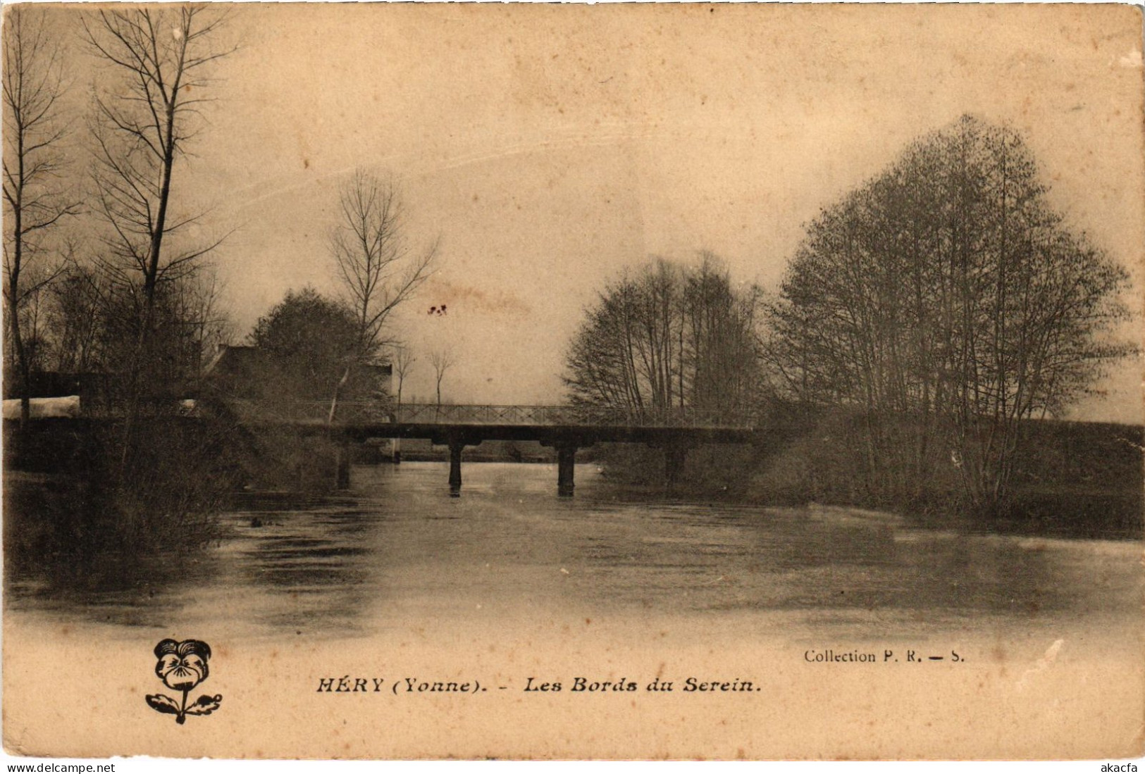CPA Hery les bords du Serein (1478946)