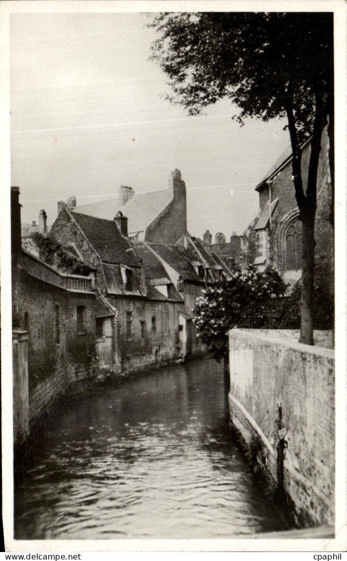 CPA Hesdin Un Coin de La Canche