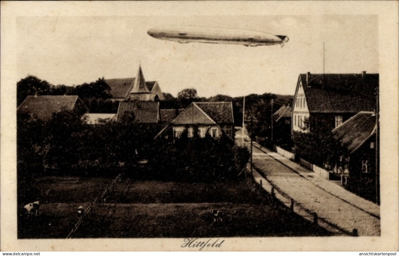 CPA Hittfeld Seevetal in Niedersachsen, Ortspartie, Zeppelin