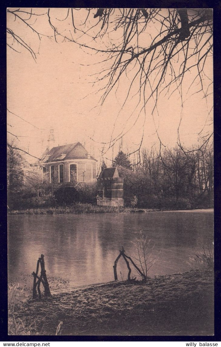 +++ CPA - HOEGAARDEN - HOUGAERDE près Tirlemont - Pensionnat - Chapelle   //