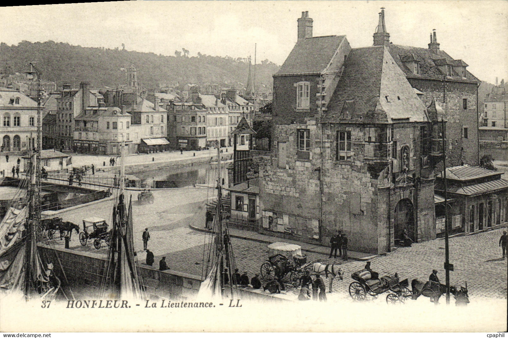 CPA Honfleur La Lieutenance