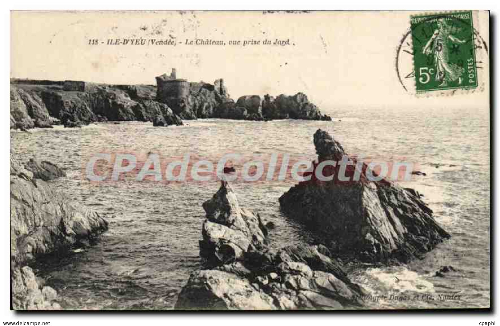 CPA Ile D'Yeu Le Chateau Vue Prise Du Jard