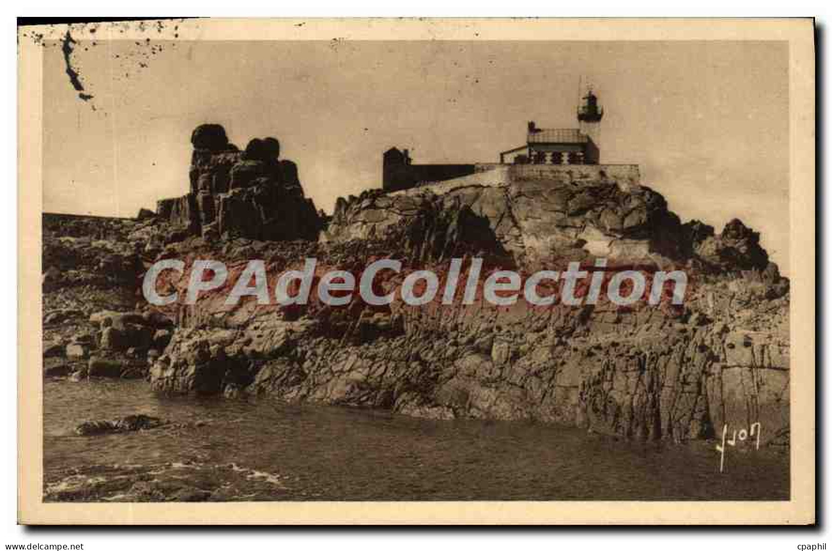 CPA ILE de BREHAT phare de Paon