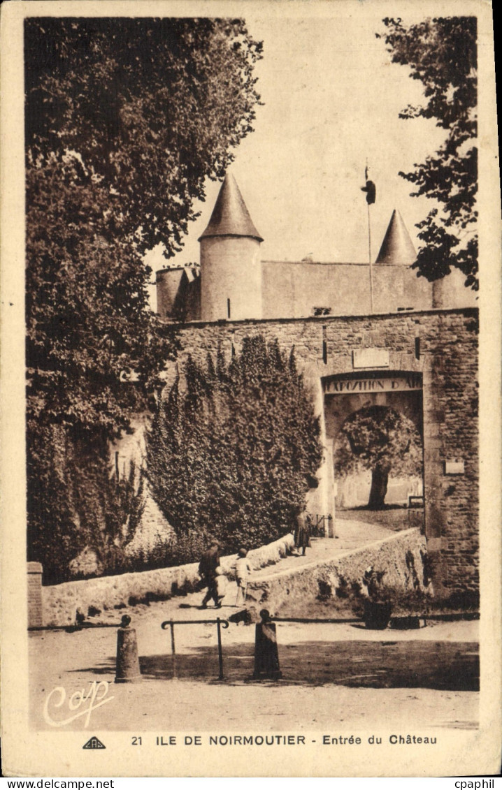 CPA Ile De Noirmoutier Entree du Chateau