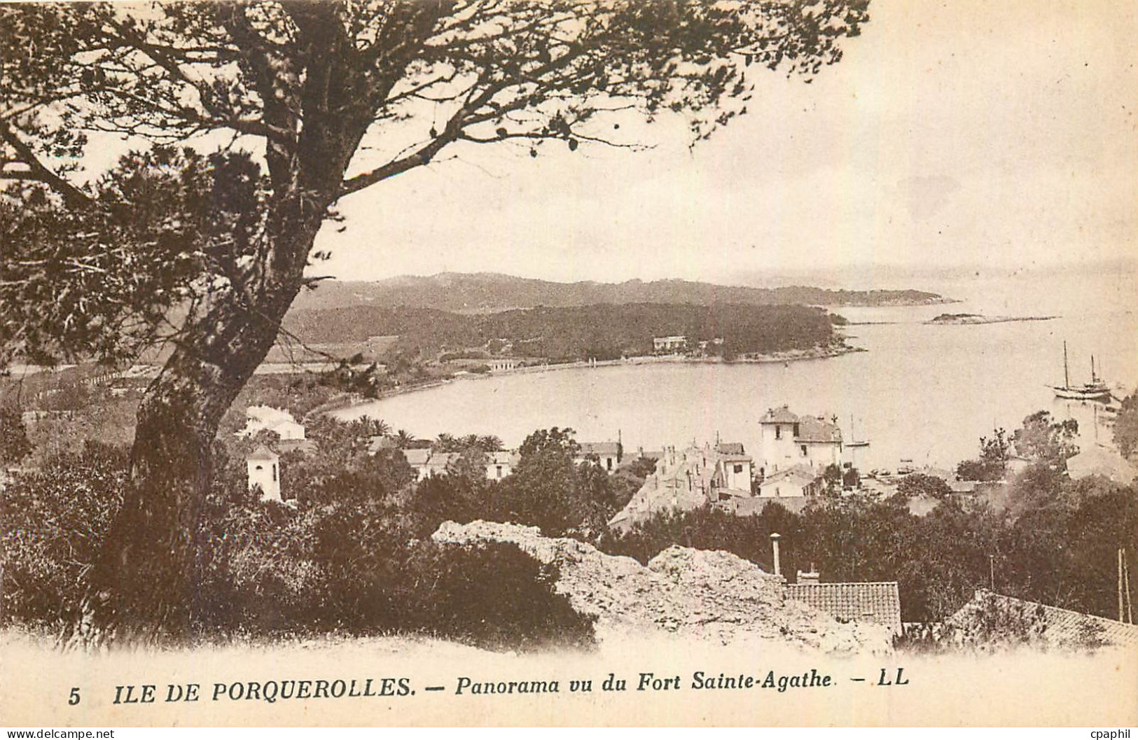 CPA Ile de Porquerolles Panorama vu du Fort Sainte Agathe