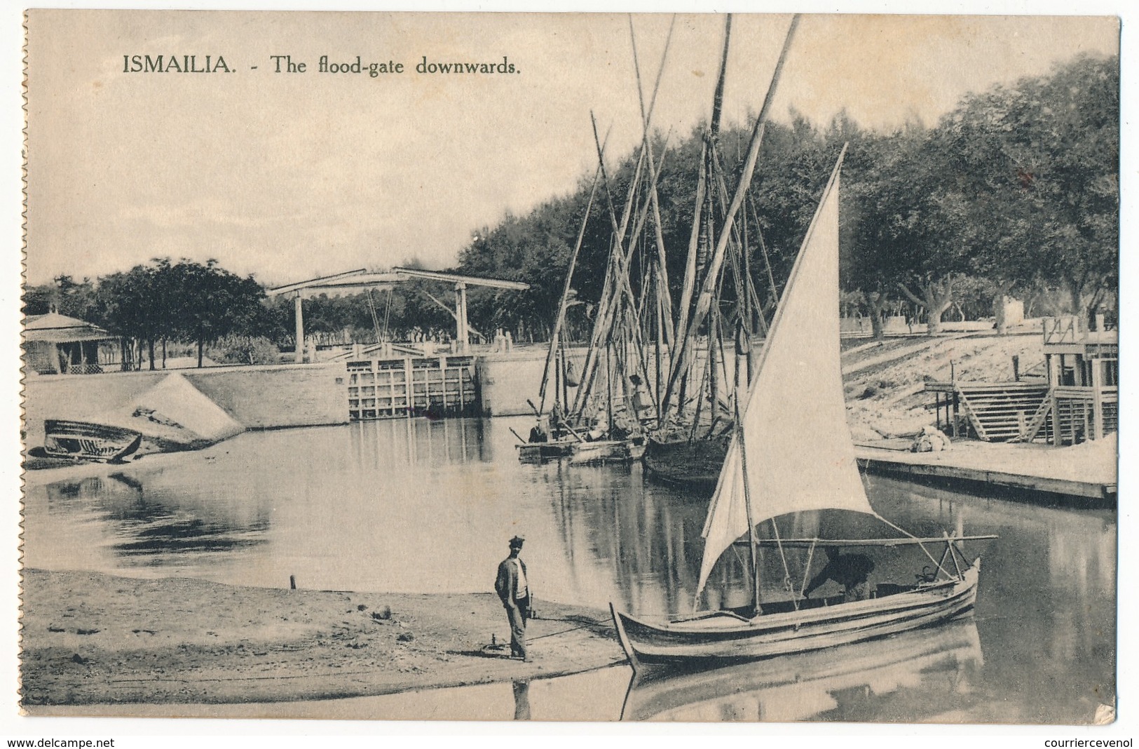 CPA - ISMAILIA (Egypte) - The Flood-gate downwards