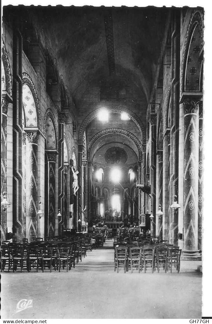 CPA ISSOIRE EGLISE St-PAUL -saint -non circulée