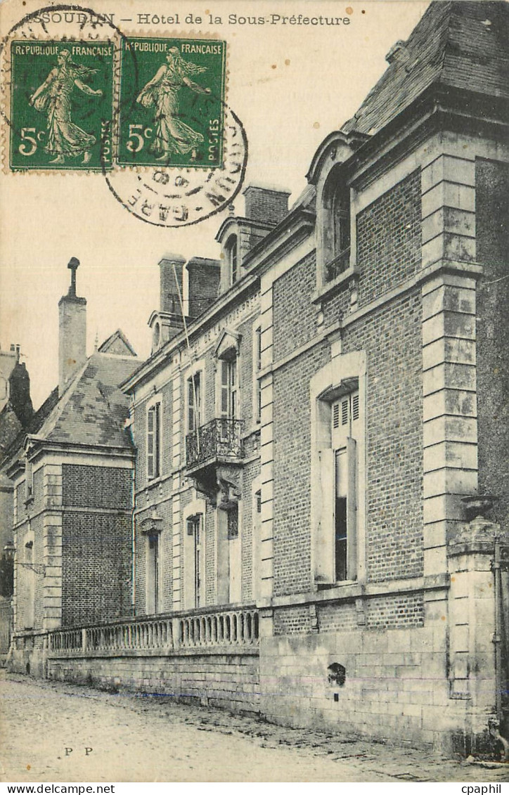 CPA Issoudun Hotel de la Sous Prefecture