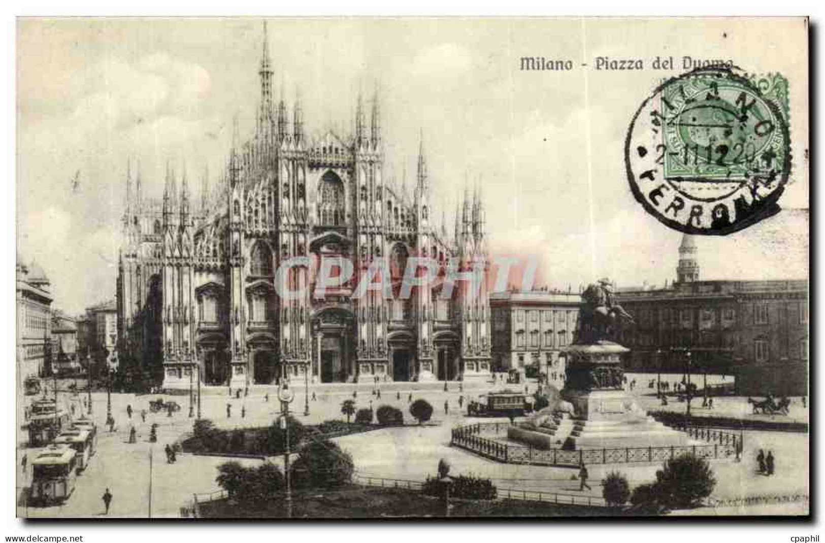 CPA Italie Italie Milana Piazza del Duomo