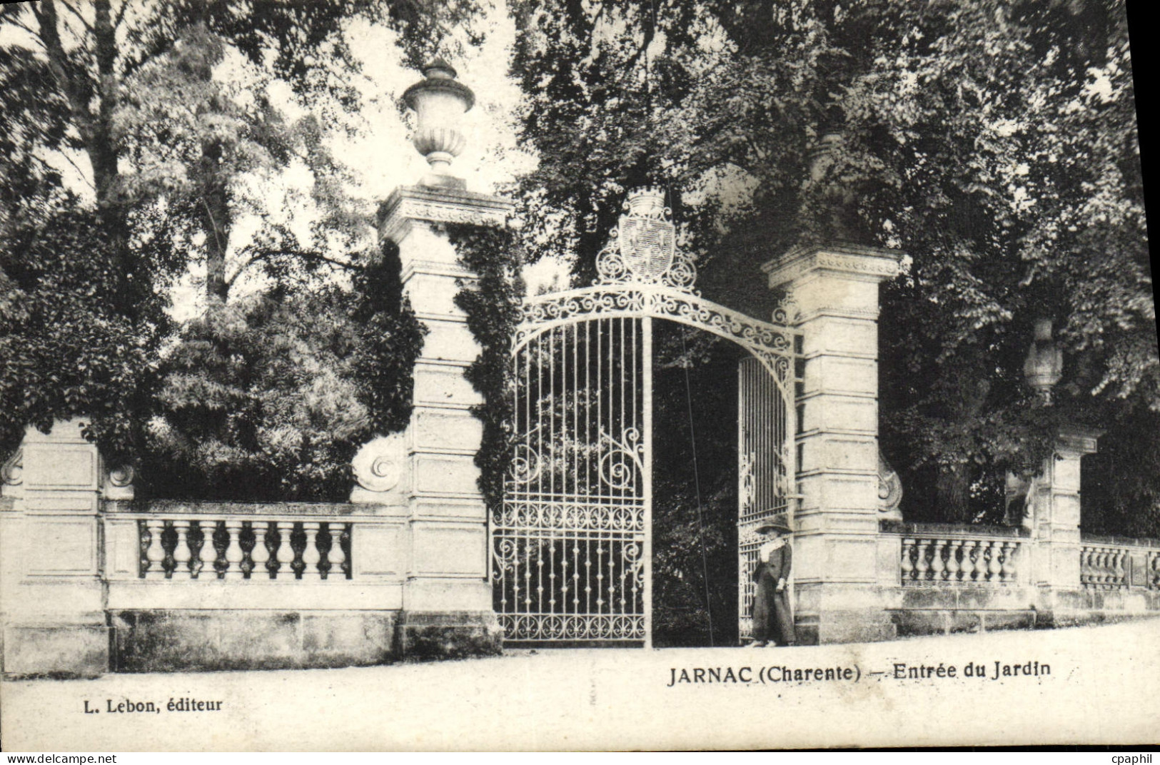 CPA Jarnac Entree du Jardin