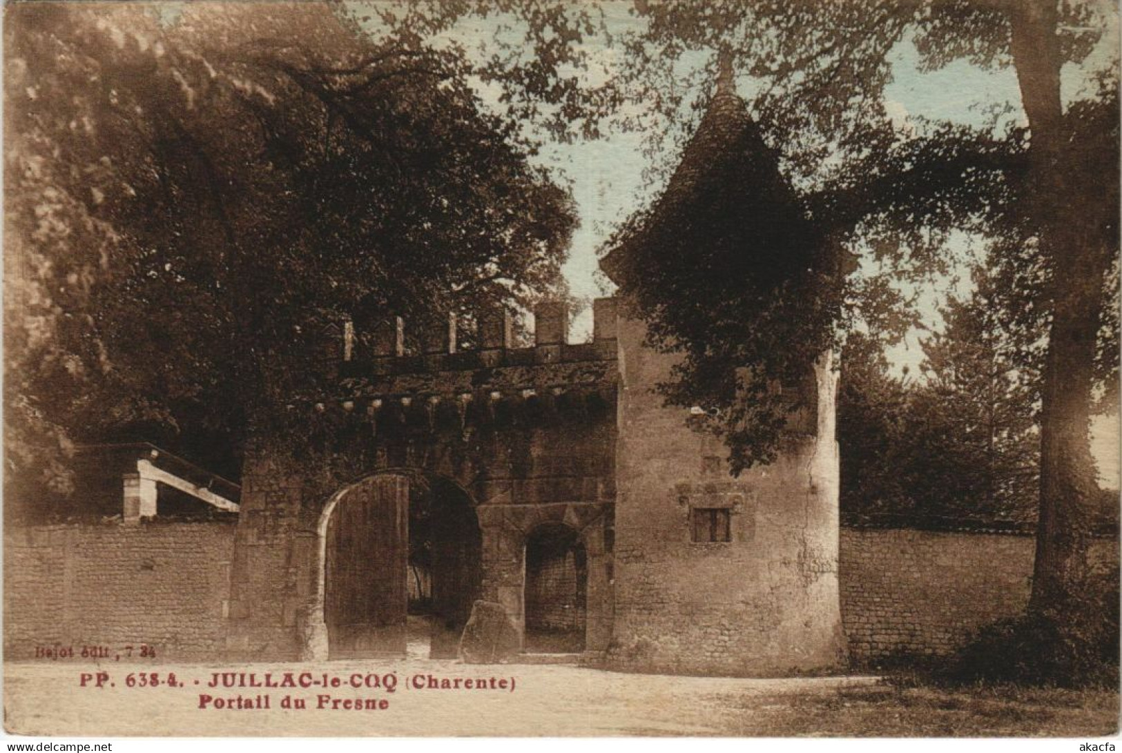 CPA JUILLAC-le-COQ Portail du Fresne (1168682)