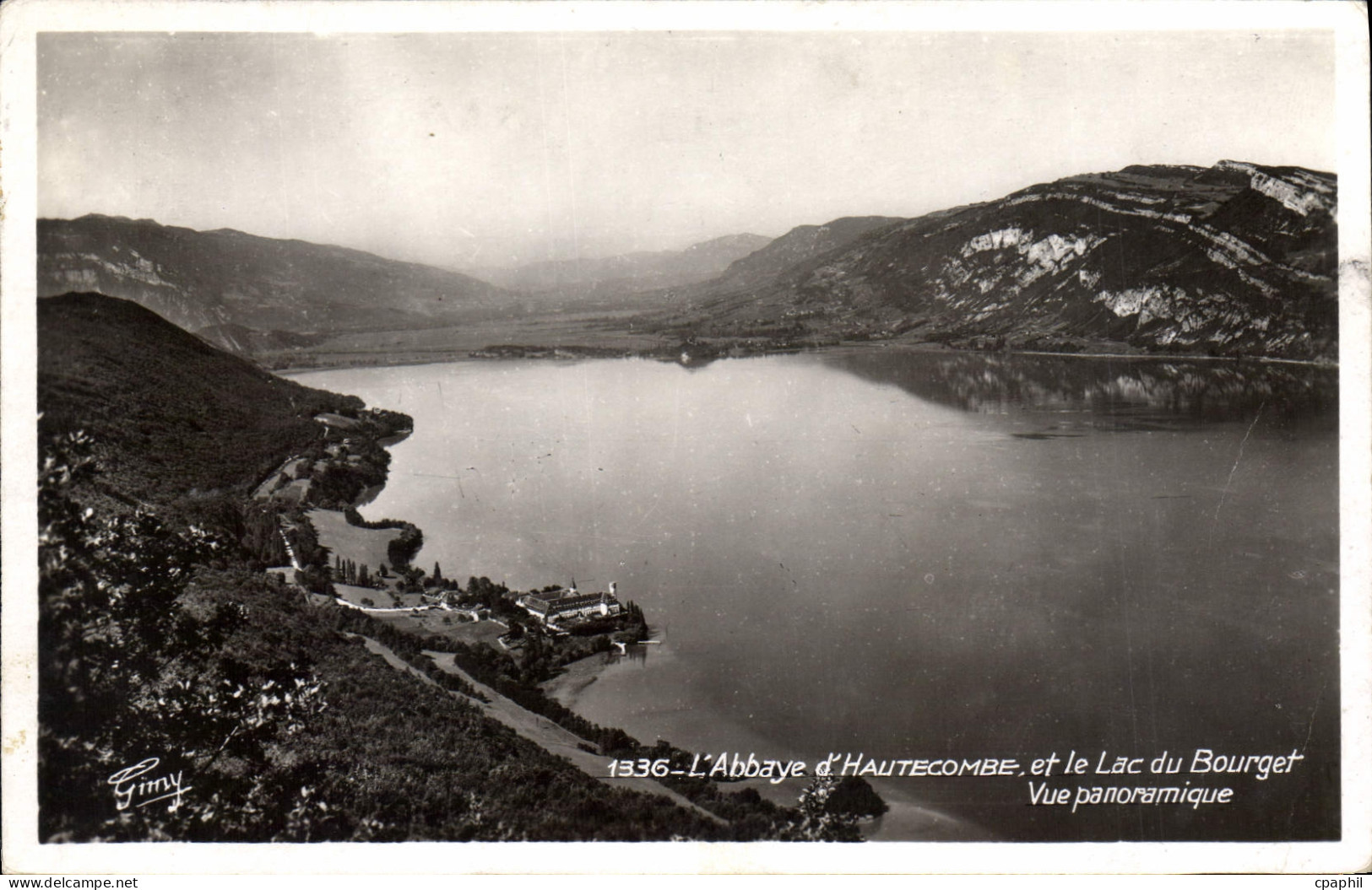 CPA L'Abbaye d'Hautecombe et le lac du Bourget