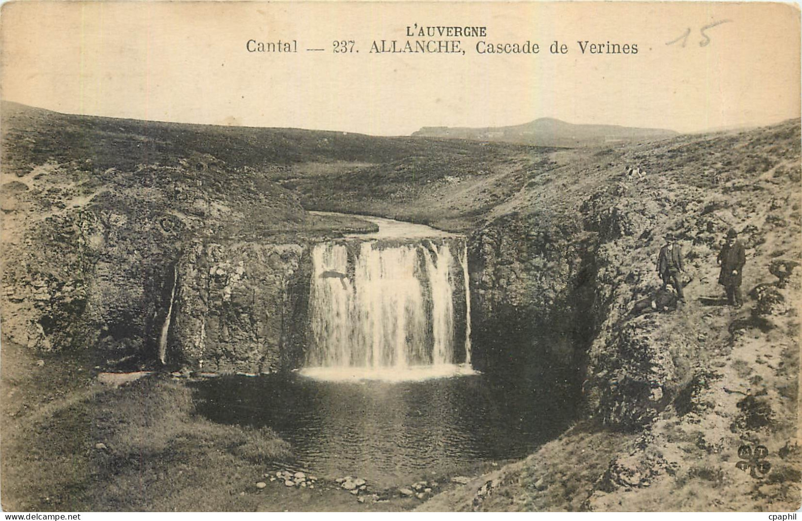 CPA L'Auvergne Cantal Allanche Cascade de Verines