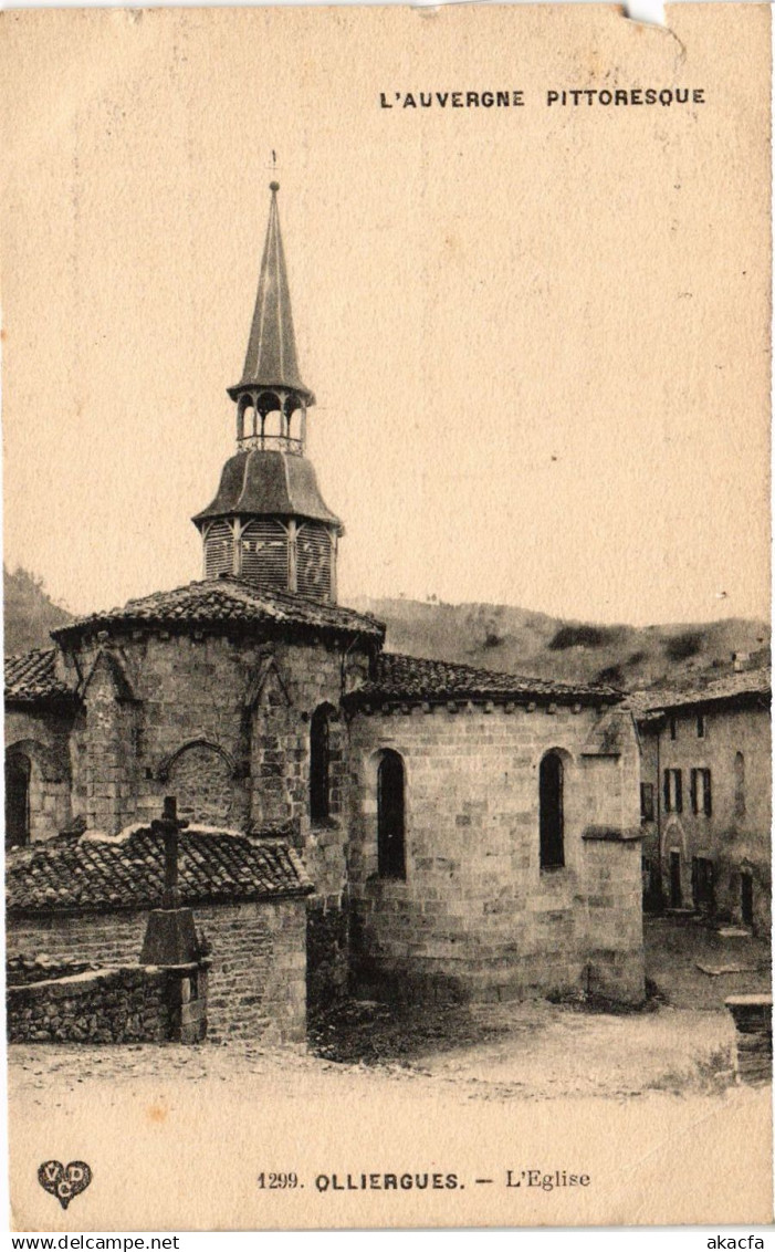 CPA L'Auvergne Pittoresque OLLIERGUES L'Église (409193)